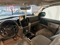 تۆیۆتا لاند کروزەر